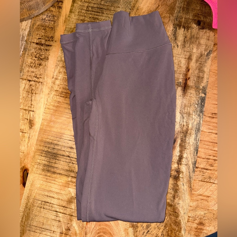 Buffbunny Mocha Berry Aggressive scrunch leggings